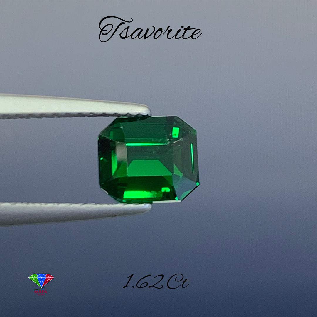 Natural Green Tsavorite Garnet TS007